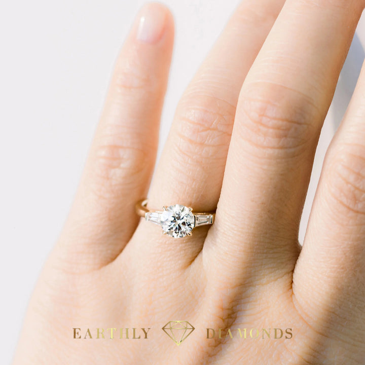 1Ct Round With Baguettes Ring