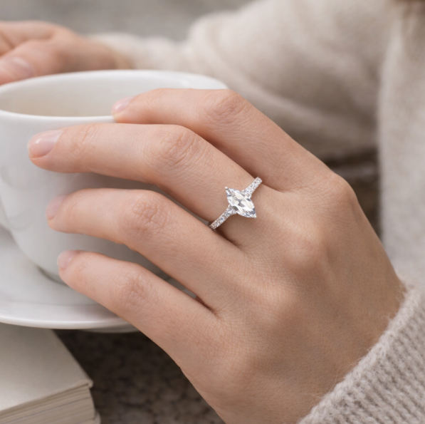 1Ct Markies met Diamanten Zijstenen Ring