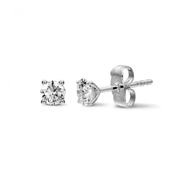 0,60CT D VVS2 STUD EARRINGS