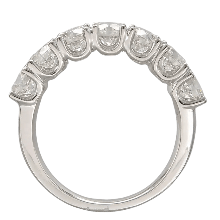 ROUND SEVEN DIAMOND U RING MEDIUM